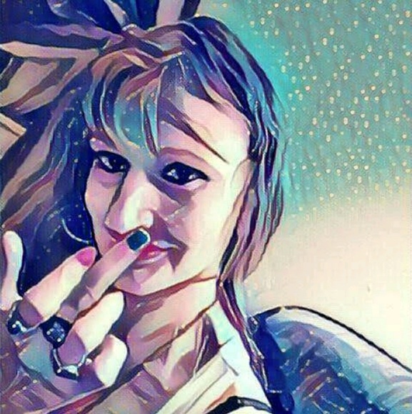 Meet your Posher, Tonya - Picture 1 of 1